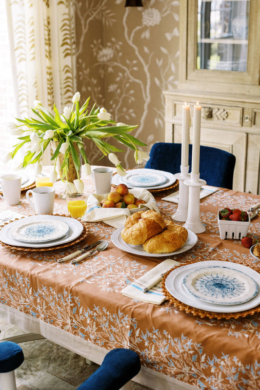 Holly Vine Tablecloth